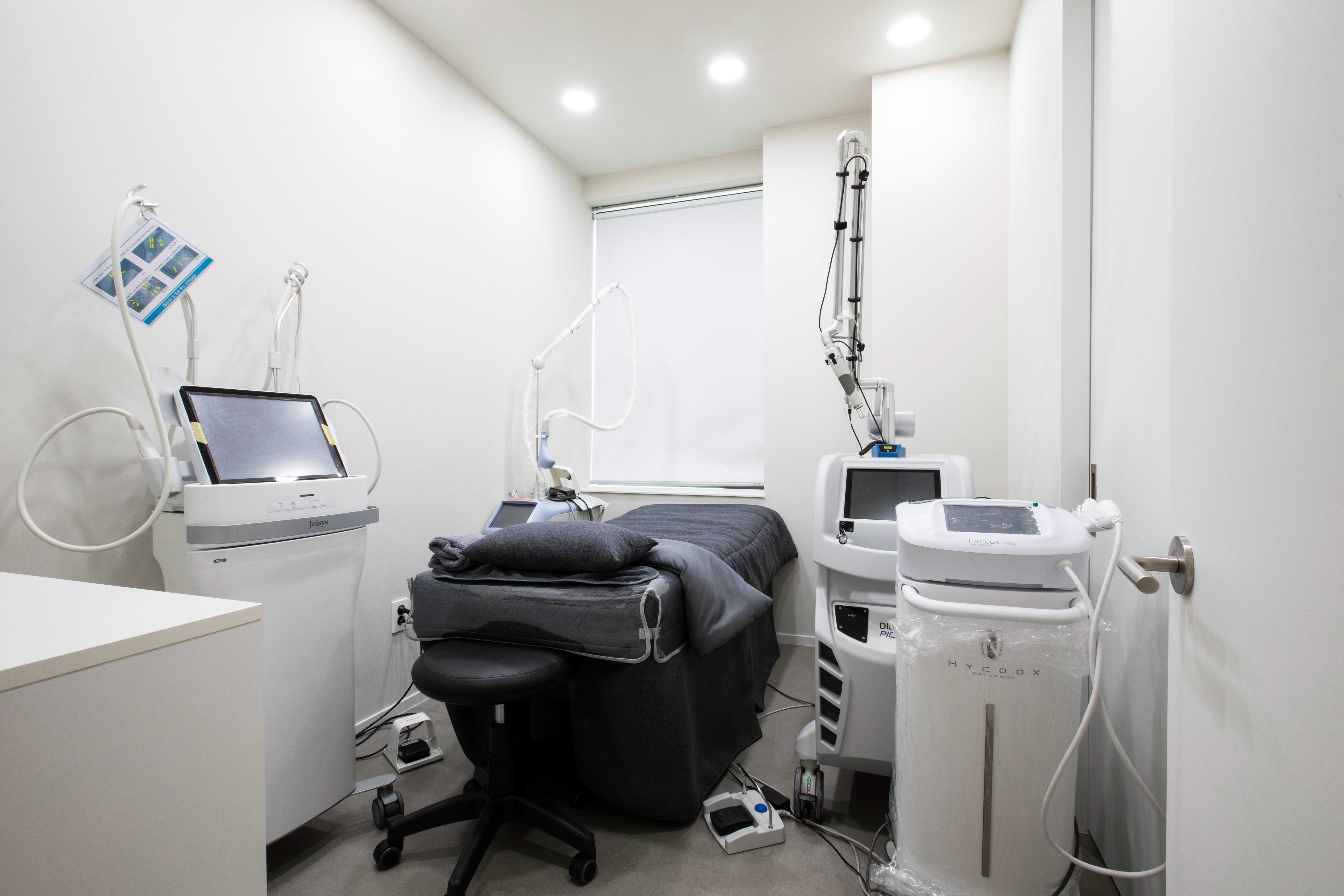 natural looking lifting treatment